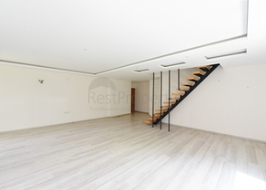 Шикарний дуплекс під громадянство