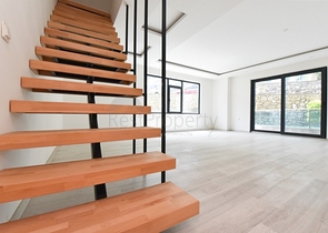 Шикарний дуплекс під громадянство