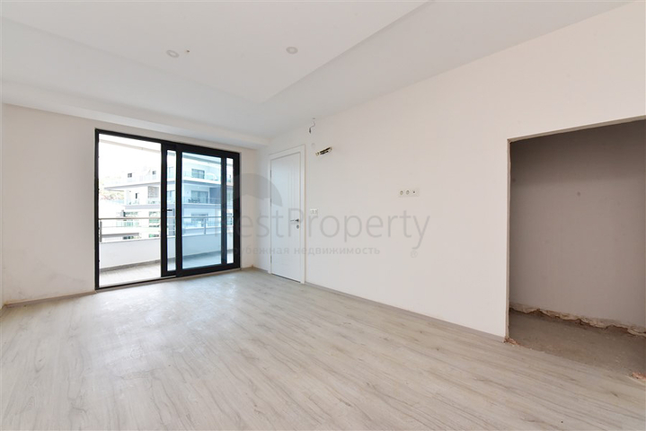 Розкішний пентхаус з видом на Середземне море в районі Каргиджак