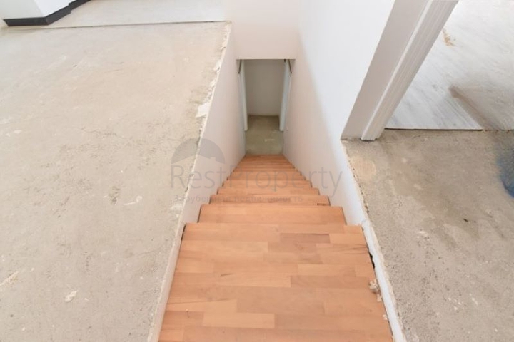 Розкішний пентхаус з видом на Середземне море в районі Каргиджак