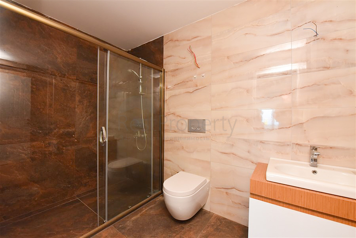 Розкішний пентхаус з видом на Середземне море в районі Каргиджак