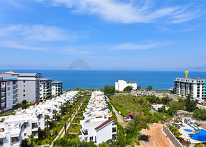 Розкішний пентхаус з видом на Середземне море в районі Каргиджак