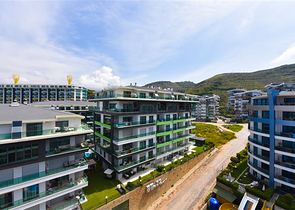 Розкішний пентхаус з видом на Середземне море в районі Каргиджак