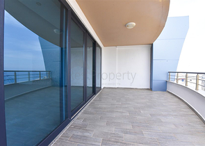 Розкішний пентхаус з видом на Середземне море в районі Каргиджак