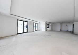 Розкішний пентхаус з видом на Середземне море в районі Каргиджак