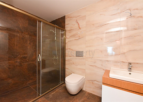 Розкішний пентхаус з видом на Середземне море в районі Каргиджак