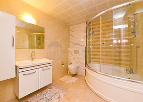 Простора пентхаус 3 + 1 в районі Махмутлар