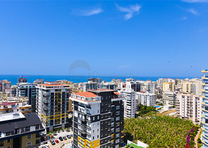 Простора пентхаус 3 + 1 в районі Махмутлар