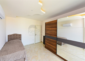 Простора пентхаус 3 + 1 в районі Махмутлар