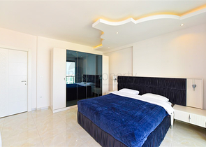 Простора пентхаус 3 + 1 в районі Махмутлар