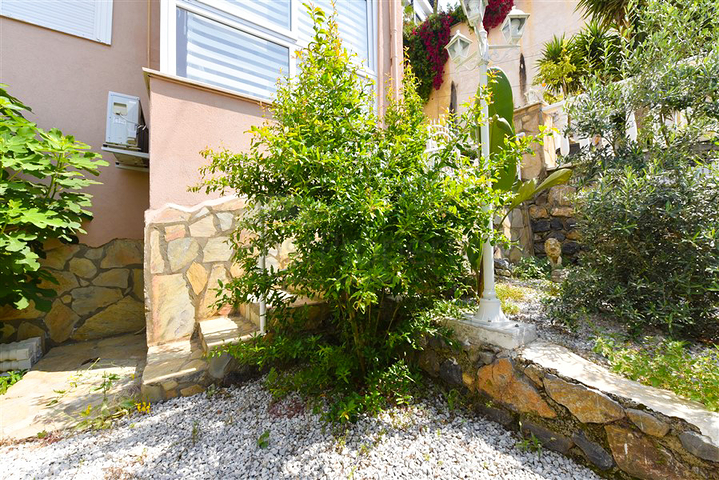 Таунхаус 2 + 1 в 600 м від моря в районі Каргиджак