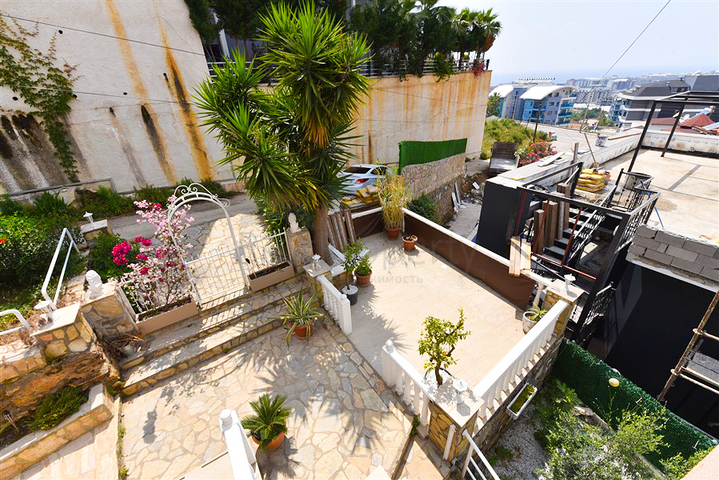 Таунхаус 2 + 1 в 600 м від моря в районі Каргиджак