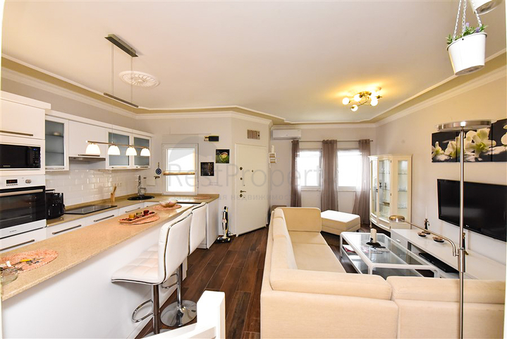 Таунхаус 2 + 1 в 600 м від моря в районі Каргиджак