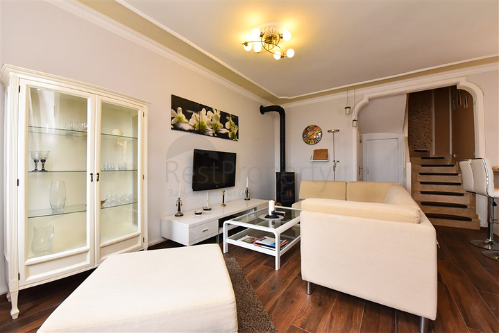 Таунхаус 2 + 1 в 600 м від моря в районі Каргиджак