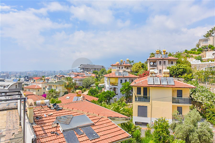 Таунхаус 2 + 1 в 600 м від моря в районі Каргиджак