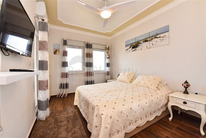 Таунхаус 2 + 1 в 600 м від моря в районі Каргиджак