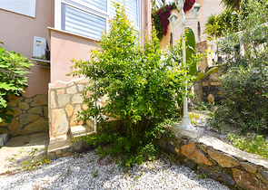 Таунхаус 2 + 1 в 600 м від моря в районі Каргиджак