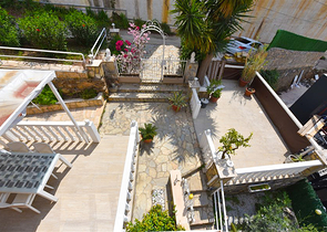 Таунхаус 2 + 1 в 600 м від моря в районі Каргиджак