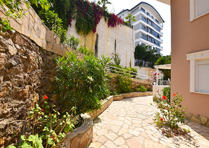 Таунхаус 2 + 1 в 600 м від моря в районі Каргиджак