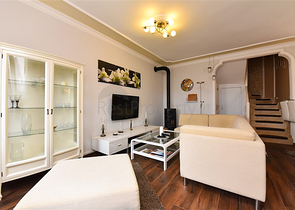 Таунхаус 2 + 1 в 600 м від моря в районі Каргиджак