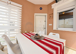 Таунхаус 2 + 1 в 600 м від моря в районі Каргиджак