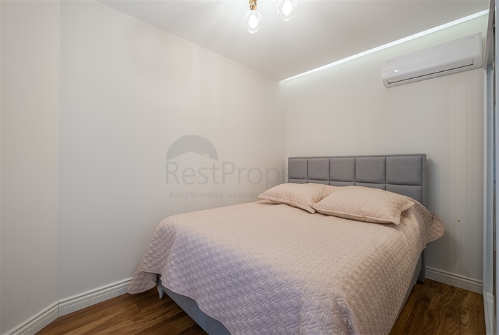 Квартира 2+1 на першій лінії в Кестель 