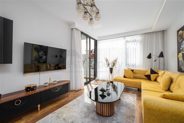 Квартира 2+1 на першій лінії в Кестель 