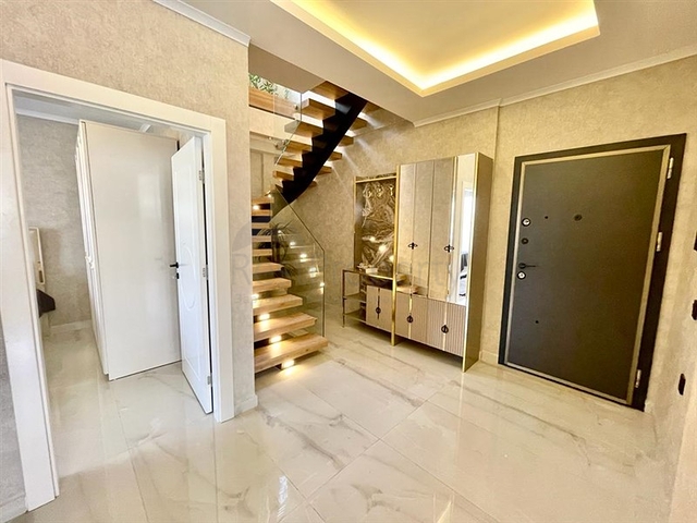 Садовий дуплекс в районі Оба