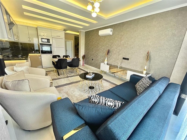 Садовий дуплекс в районі Оба