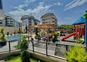 Садовий дуплекс в районі Оба