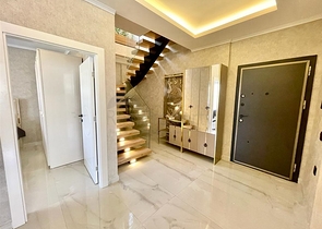 Садовий дуплекс в районі Оба