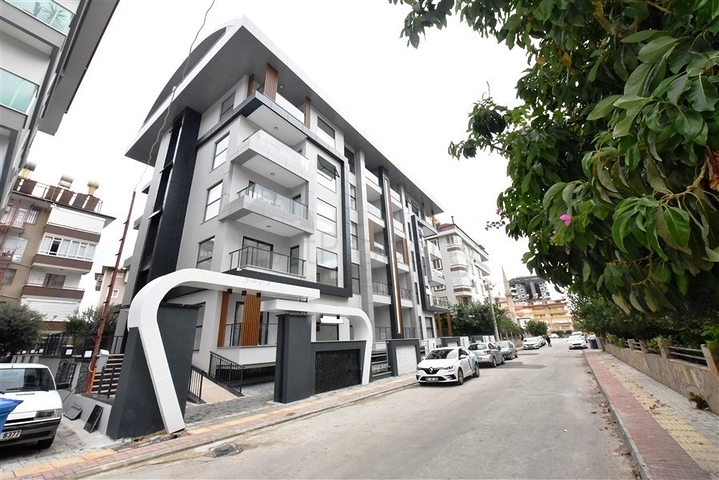 Нова квартира 1 + 1 в центрі Аланії