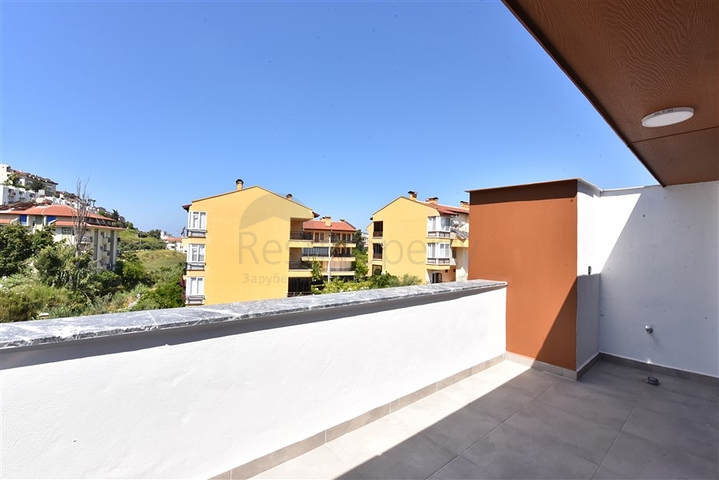 Вілла з басейном в районі Авсаллар Вілла з басейном в районі Авсаллар