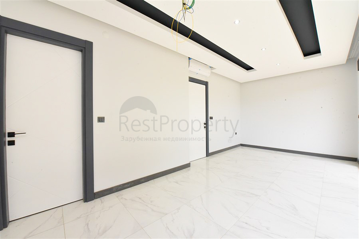 Вілла з басейном в районі Авсаллар Вілла з басейном в районі Авсаллар