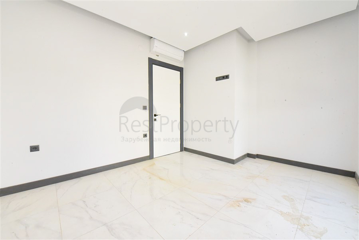 Вілла з басейном в районі Авсаллар Вілла з басейном в районі Авсаллар