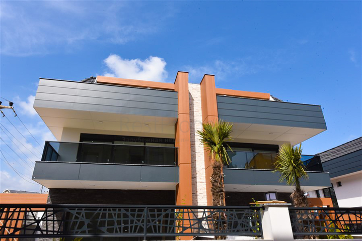 Вілла з басейном в районі Авсаллар Вілла з басейном в районі Авсаллар