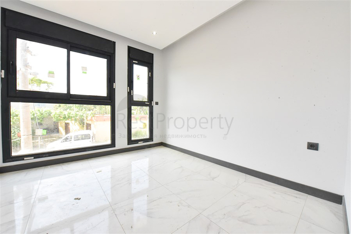 Вілла з басейном в районі Авсаллар Вілла з басейном в районі Авсаллар