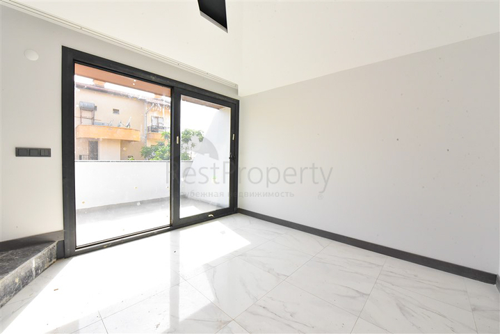 Вілла з басейном в районі Авсаллар Вілла з басейном в районі Авсаллар