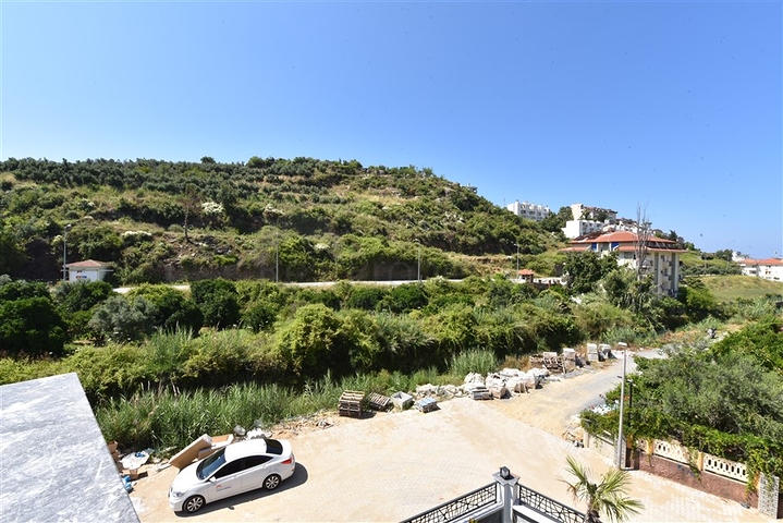 Вілла з басейном в районі Авсаллар Вілла з басейном в районі Авсаллар