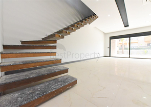 Вілла з басейном в районі Авсаллар Вілла з басейном в районі Авсаллар