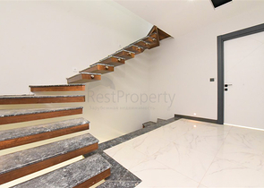 Вілла з басейном в районі Авсаллар Вілла з басейном в районі Авсаллар