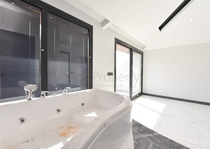 Вілла з басейном в районі Авсаллар Вілла з басейном в районі Авсаллар