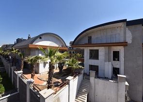 Вілла з басейном в районі Авсаллар Вілла з басейном в районі Авсаллар