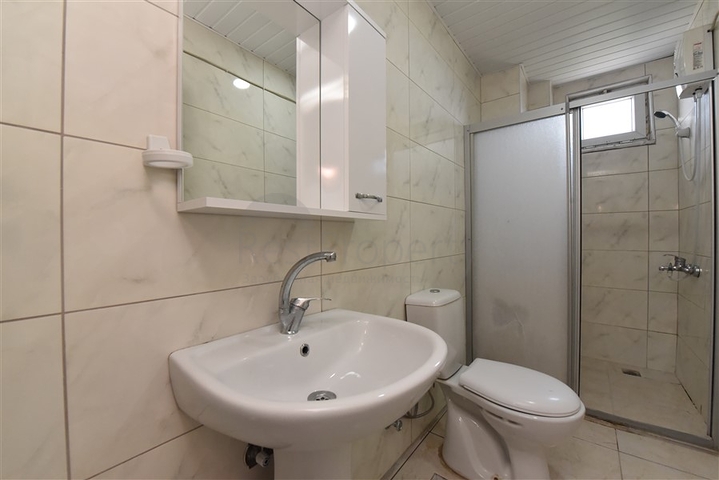 4 + 1 для великої родини в спокійному районі Демірташ