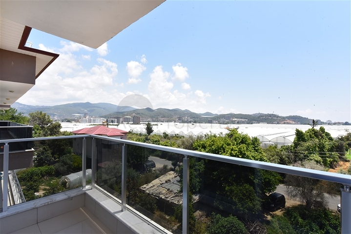 4 + 1 для великої родини в спокійному районі Демірташ