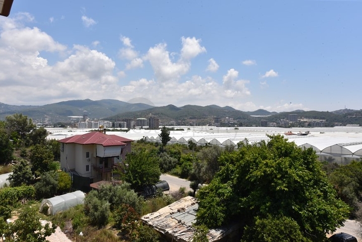 4 + 1 для великої родини в спокійному районі Демірташ