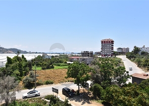 4 + 1 для великої родини в спокійному районі Демірташ