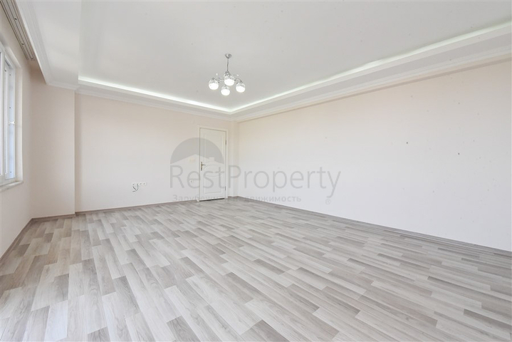 Великий пентхаус 4 + 1 з шикарними видами в районі Демірташ