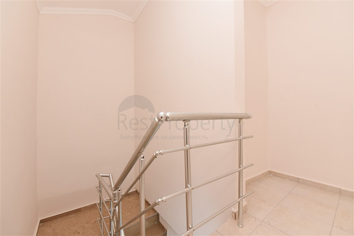 Великий пентхаус 4 + 1 з шикарними видами в районі Демірташ