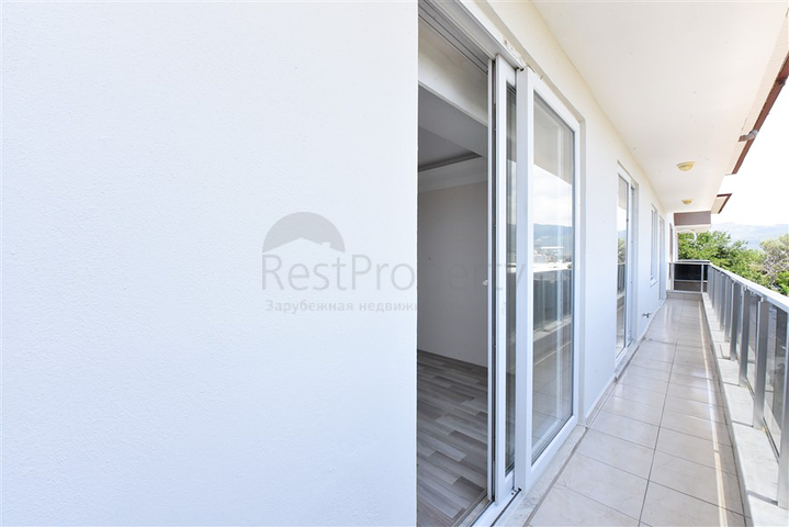 Великий пентхаус 4 + 1 з шикарними видами в районі Демірташ